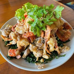 ปูนิ่มทอดกระเทียม