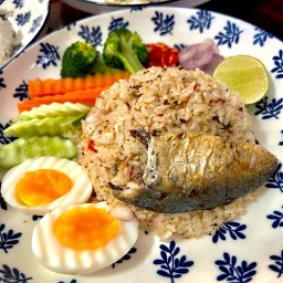 Thankhun | ข้าวขยำปลาทู