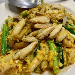 เนื้อก้ามปูผัดผงกะหรี่..เมนูขายดี