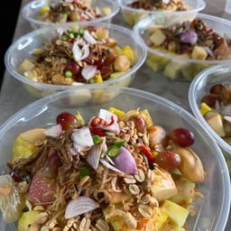 คุณกล้า น้ำปลาหวาน ยำผลไม้สูตรเด็ด