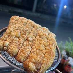 ข้าวหมูกรอบพิเศษ