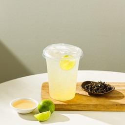 Honey lemon Soda น้ำผึ้งมะนาวโซดา