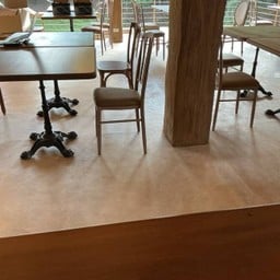 เดียร์ฟอเรส Deer forest : Garden table (Restaurants)