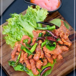 หมูชิ้นทอดสมุนไพร