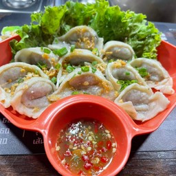 เกี๊ยวปลาลวกจิ้ม