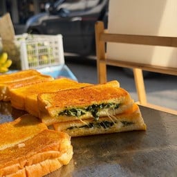 สั่งได้แซนด์วิชย่าง