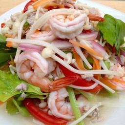 ยำเห็ดเข็มทองกุ้งสด