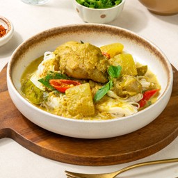 ขนมจีนแกงเขียวหวานน่องไก่