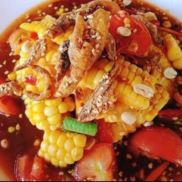 ตำไทยข้าวโพดปลากรอบ