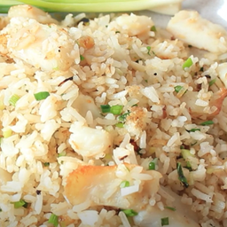 KH03.25 ข้าวผัดปลาดอลลี่ 50 กรัม ใส่ไข่ 2 ฟองแล้ว