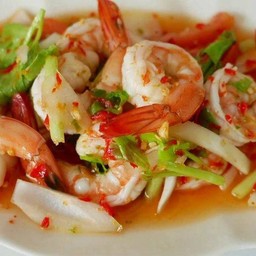 ยำกุ้งสด