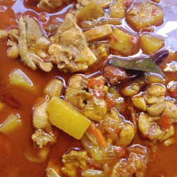 แกงกระหรี่ไก่