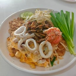 ผัดไท หอยทอด คุณป้า