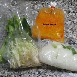 ดา ลูกชิ้น  ตลาดลานทราย