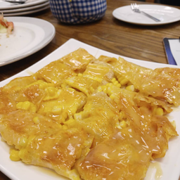 โรตีไข่ ข้าวโพด