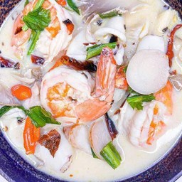 ต้มข่าทะเล