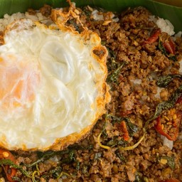 กระเพราเนื้อคุณย่า