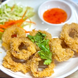 ปลาหมึกชุปแป้งทอด