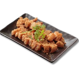 สามชั้นทอดน้ำปลา Crispy pork belly with fish sauce