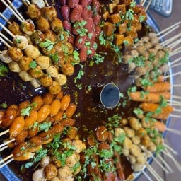 ร้านลูกชิ้นนึ่งหม้อไฟ สาขา ถนนคนเดิน