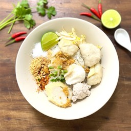 ก๋วยเตี๋ยวแคะ