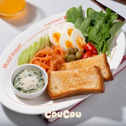 Smoked Salmon Breakfast