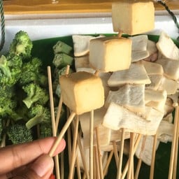 หอมธนินท์ หม่าล่า บาบีคิว&มะพร้าวน้ำหอม