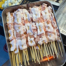 หมูสามชั้น 10 ไม้ แถม 1