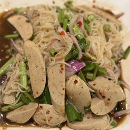 ยำขนมจีนหมูยอปลาร้า (สามารถเปลี่ยนเป็นไก่ยอได้ครับ)