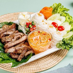 เส้นหมี่หมูย่างใบชะพลูชุดใหญ่