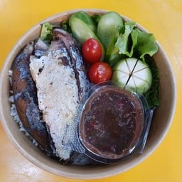 ปลาทอดน้ำจิ้มรสเด็ด