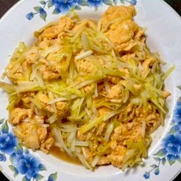 กุยช่ายขาวผัดไข่