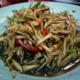 ตำไทยใส่น้ำปู