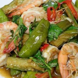 ผัดมะเขือยาวกุ้งโหระพา