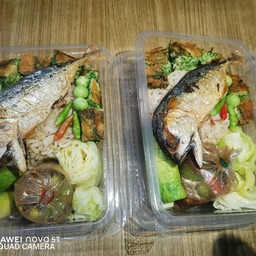 ข้าวคลุกน้ำพริกปลาทู