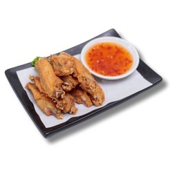 ไก่ทอดเกลือ Crispy fried chicken with salt