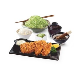 ชุดหอยนางรมทอดและทงคัตสึสันใน