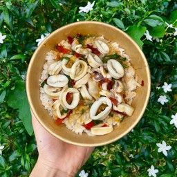 กระเพราปลาหมึก