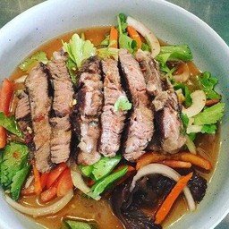 ยำเนื้อสด(น่องลาย)