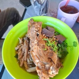 เฮือนไก่เตี๋ยว