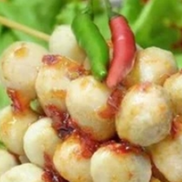 /KC51 ย่าง ลูกชิ้นหมูฮั้งเพ้ง 50 กรัม (5 ลูก)