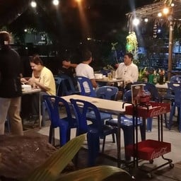 เอกคอยีนส์