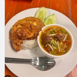 ข้าวซุปเนื้อไข่เจียว