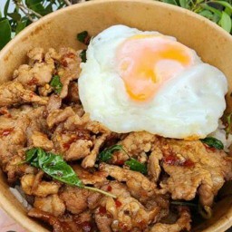 ร้านกะเพราซิ่ง(หิวอ่ะดิ) หมู่บ้านเปรมฤทัยซอย33