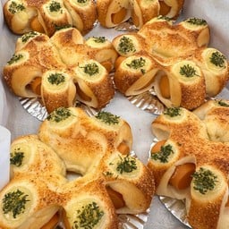 ขนมปังซอสเสจพาเมซาน