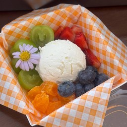 กรีกโยเกิร์ตผลไม้รวม