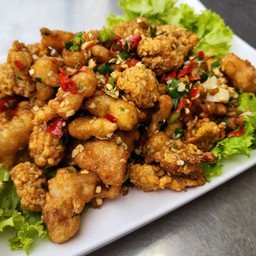 เอ็นไก่ทอดคั่วพริกเกลือ[กับข้าว]
