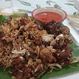 กบทอดกระเทียม