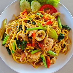 ผัดซีอิ๋วเส้นหมี่เหลือง
