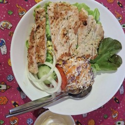 pork grilled salad สลัดผักหมูย่าง